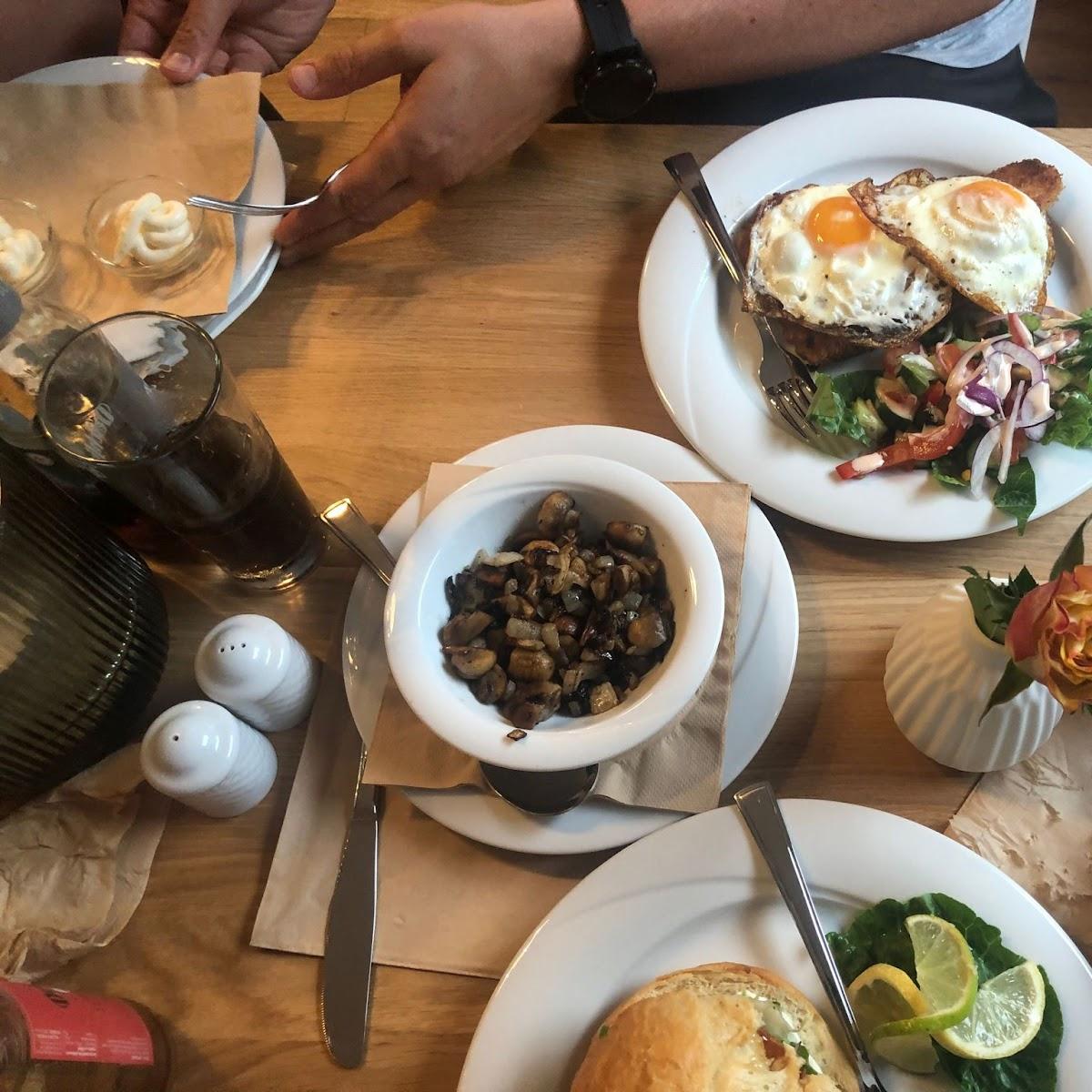 Restaurant "Kirchspielkrug  - Katrin & Patrick Kagel" in Ladelund