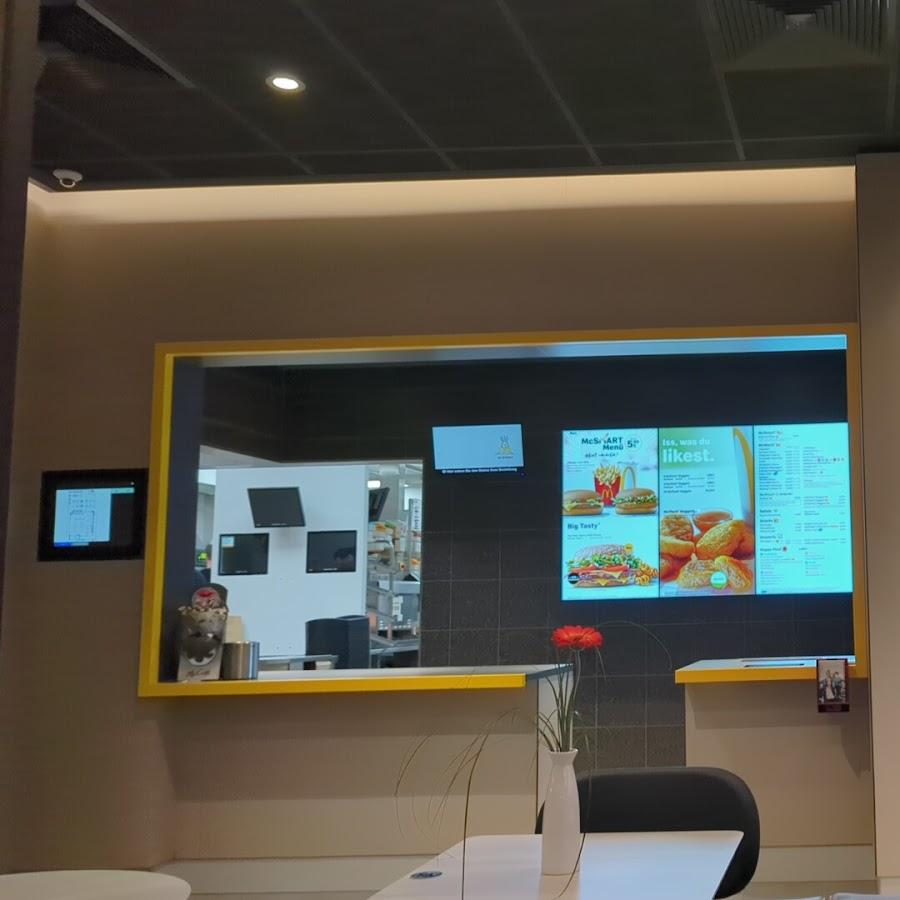 Restaurant "Mc Donalds" in Ebermannsdorf