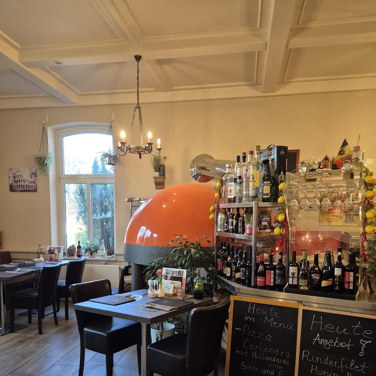 Restaurant "PapaRazzi21" in Niedere Börde