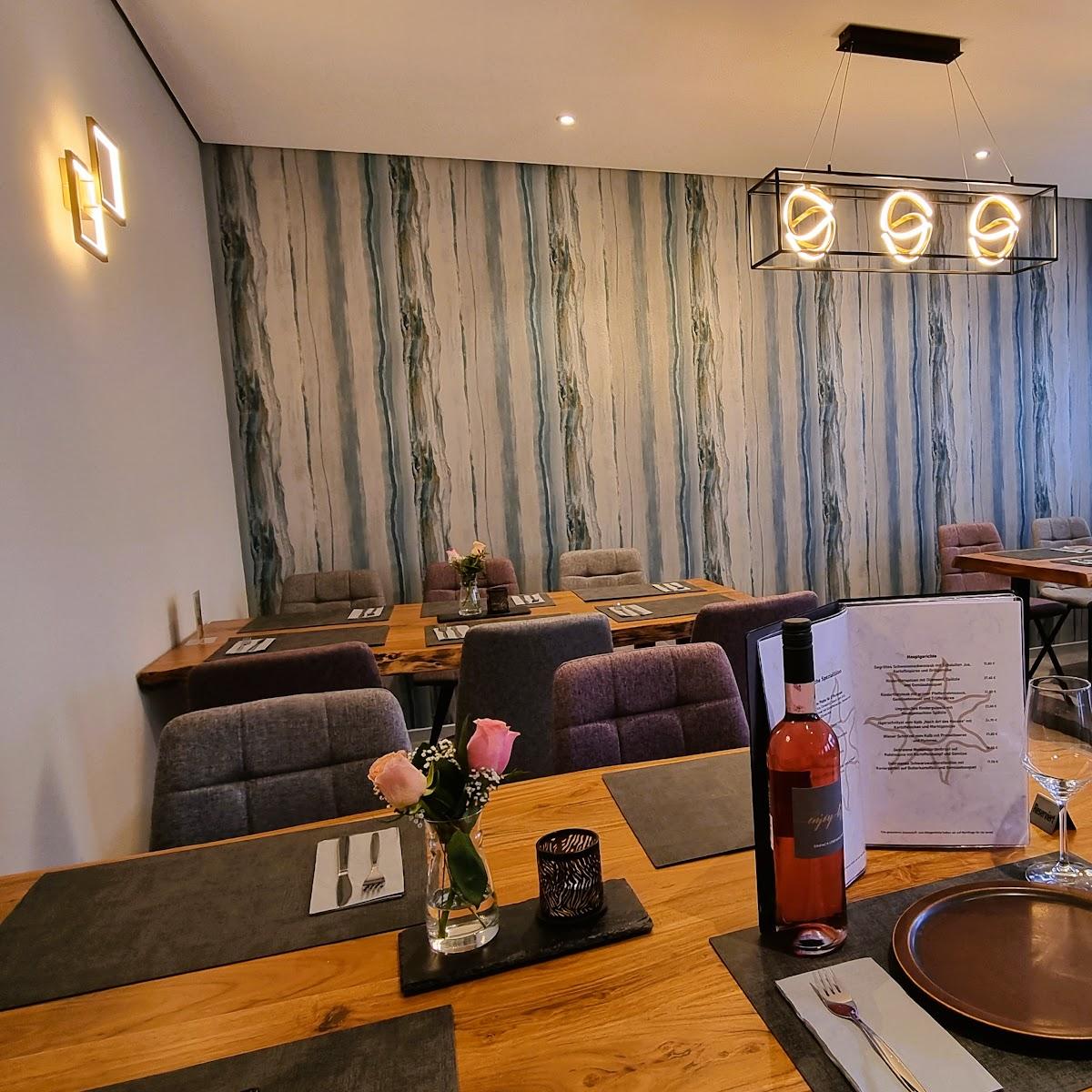 Restaurant "Roberts Sonne Restaurant & Cafe" in Titisee-Neustadt