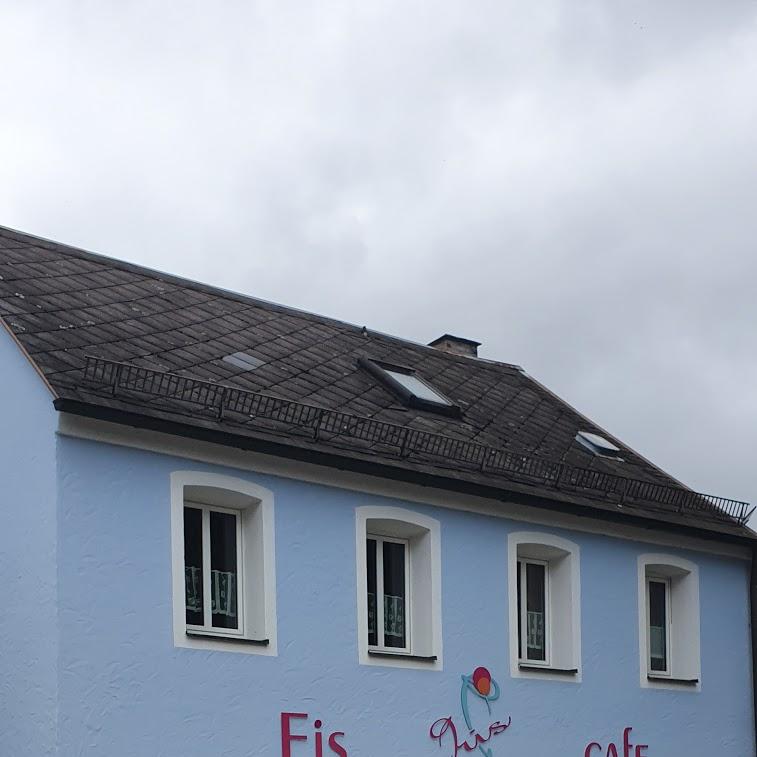 Restaurant "Eiscafé Iris" in Konnersreuth
