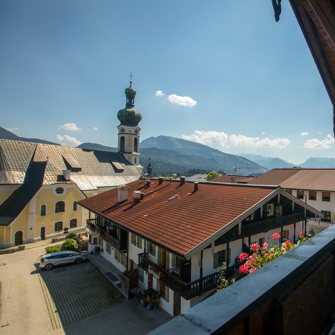 Restaurant "Hotel Oberschmied" in Reit im Winkl