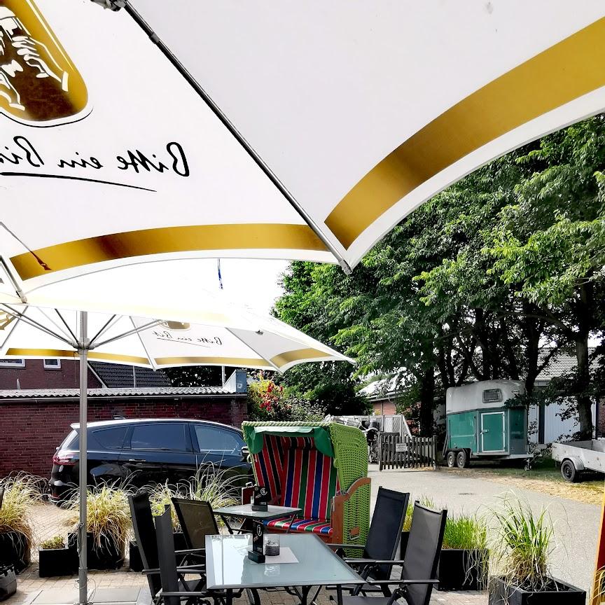 Restaurant "Die Schwarze 8 - Billardcafé & Bistro" in Pellworm