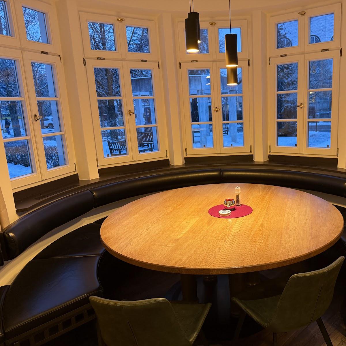 Restaurant "Gasthof zur Post" in Haar