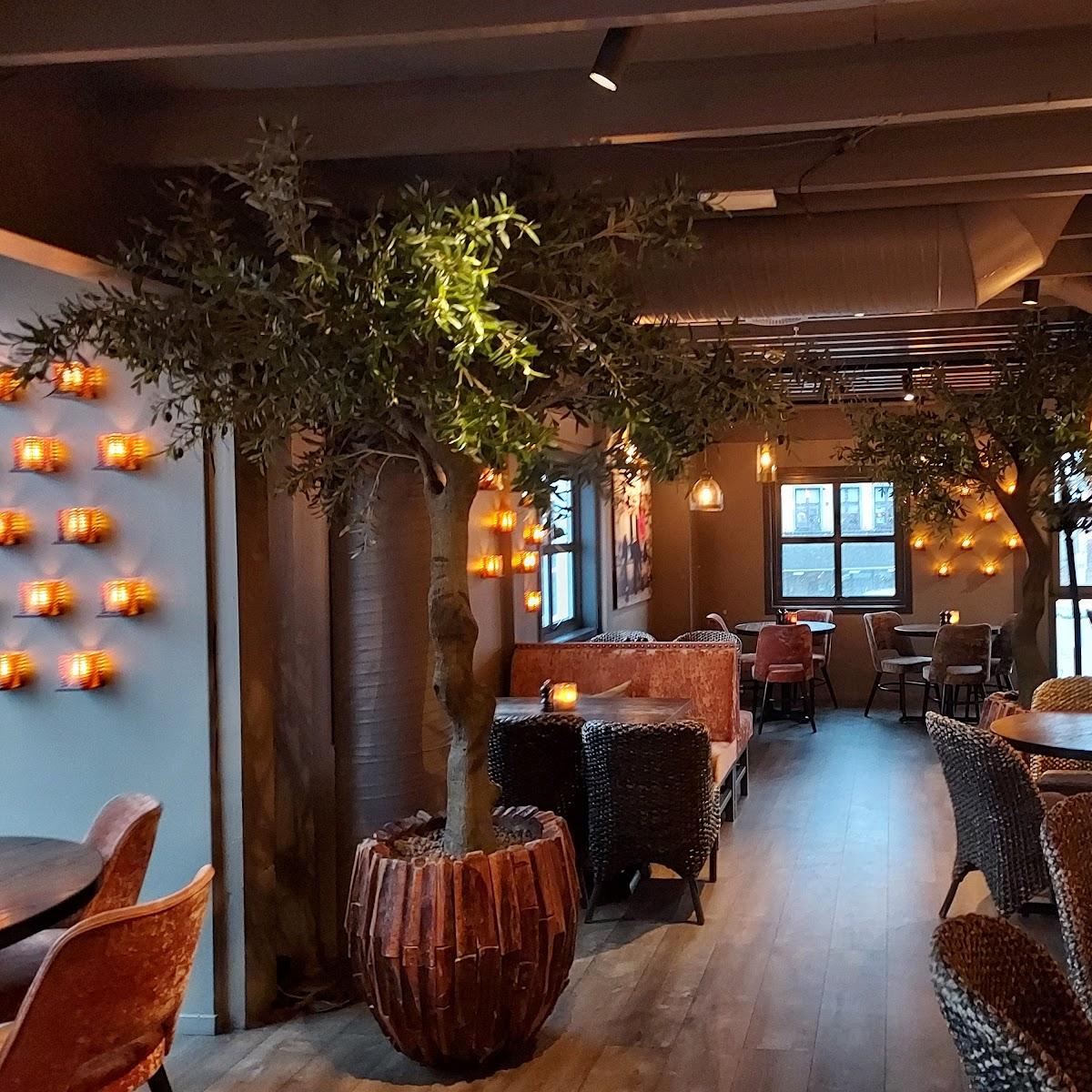 Restaurant "Olivia Zachariasbryggen" in Bergen