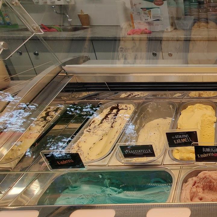 Restaurant "Eis-Eck Mats & Mia" in Bestensee