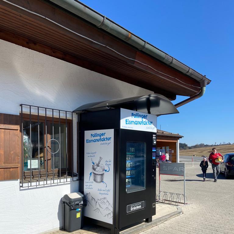 Restaurant "Pollinger Eismanufaktur" in Iffeldorf