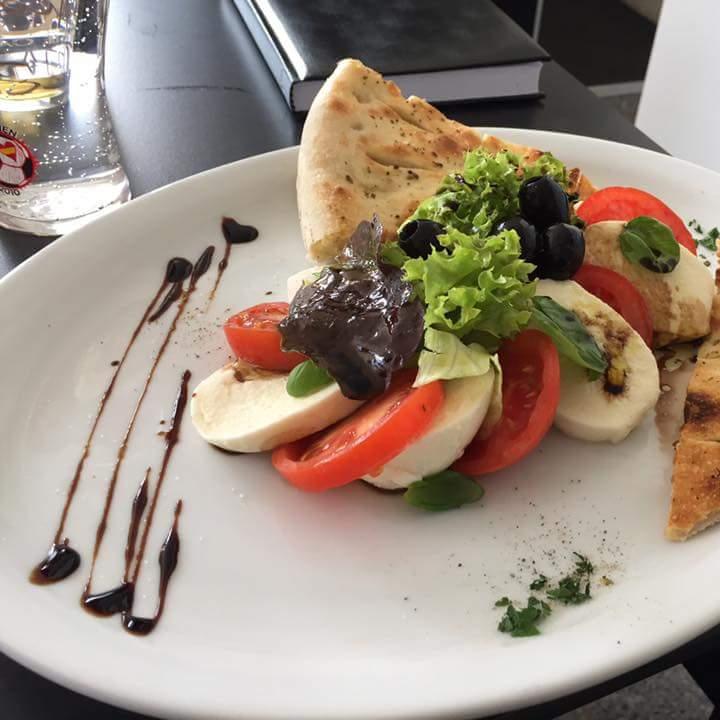 Restaurant "Del Duca" in Unterföhring
