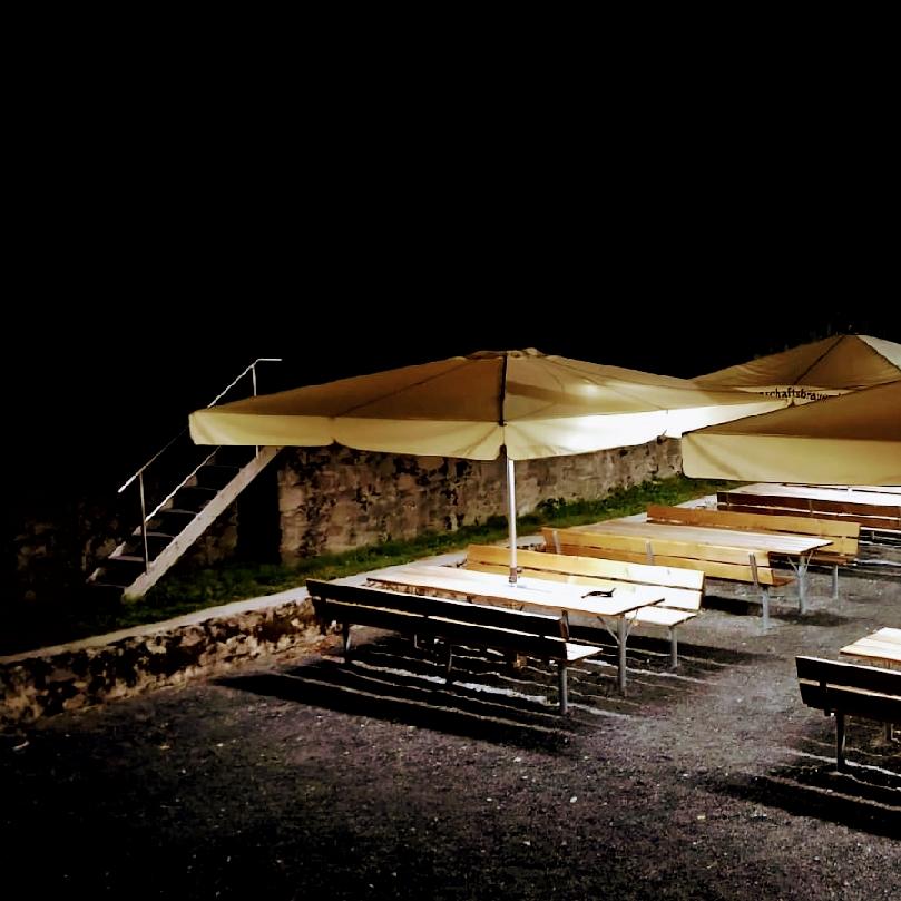 Restaurant "Schwarzwihrberghütte" in Rötz