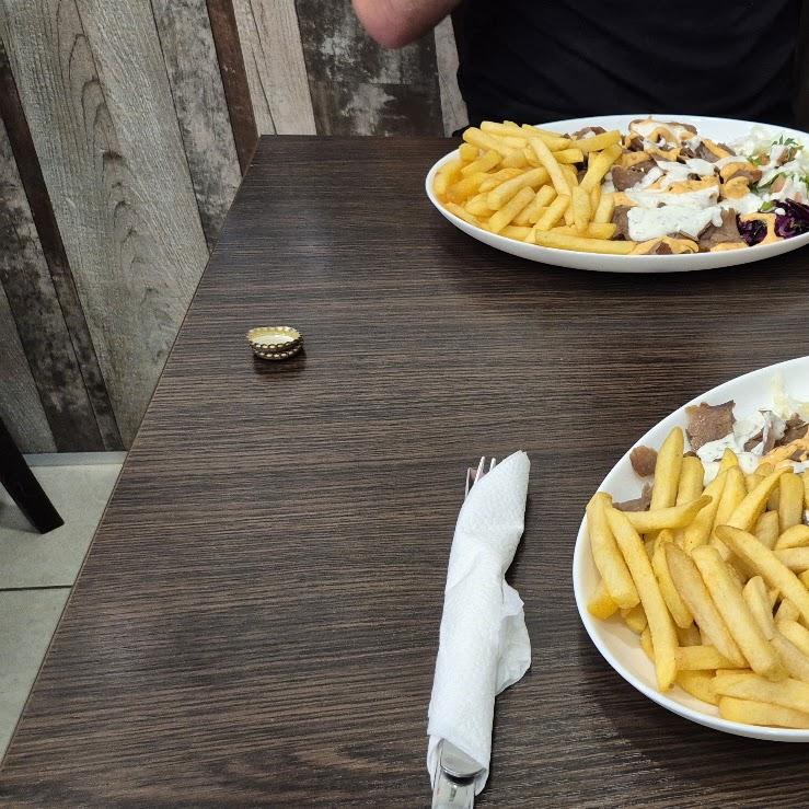 Restaurant "Helin - Kebap & Pizza" in Besigheim