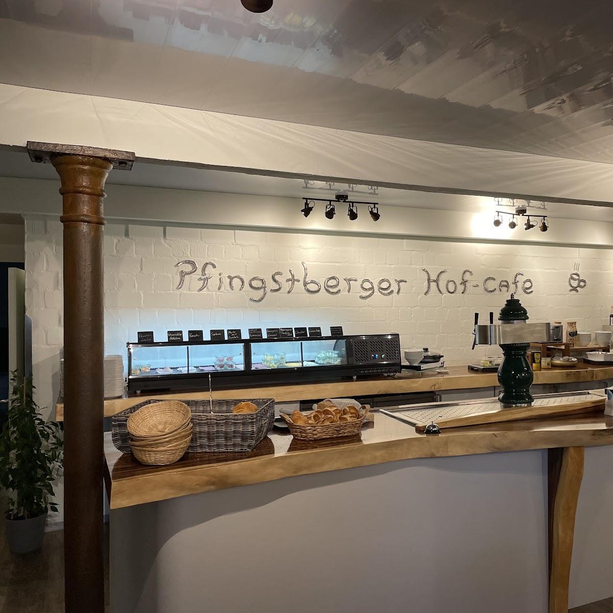 Restaurant "Pfingstberger Hof Cafe" in Bösdorf