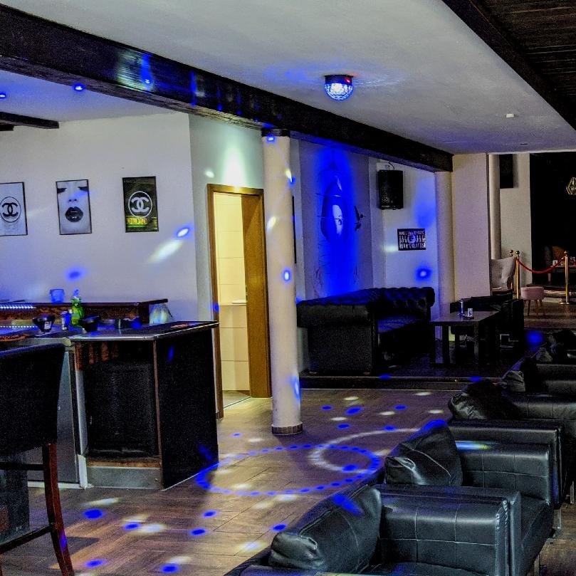 Restaurant "LQ - Lass Qualmen Neustadt a.d. Aisch --- #Shisha #Food #Cocktails #SkySports - ClubLounge" in Neustadt an der Aisch