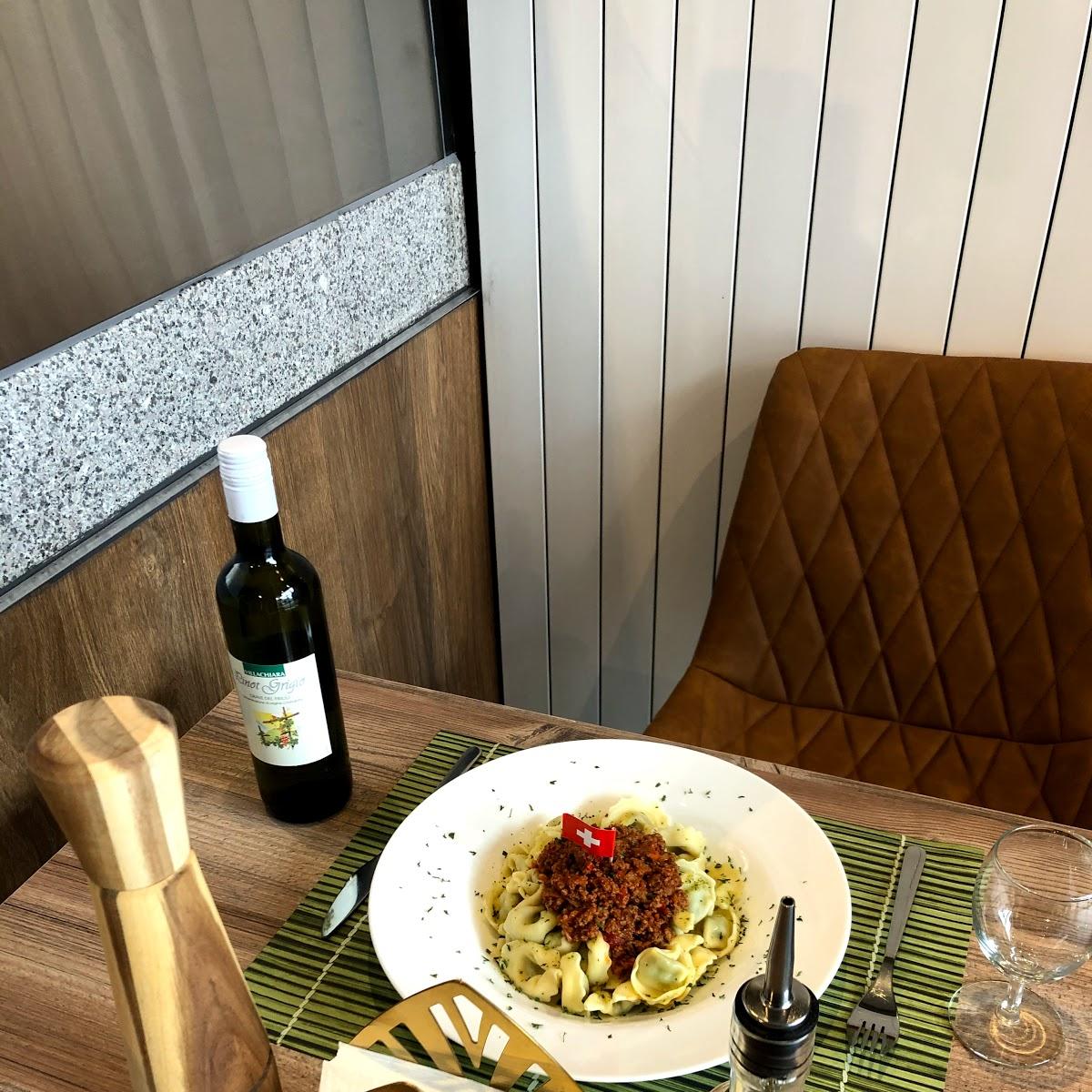 Restaurant "Napoli" in Ingenbohl