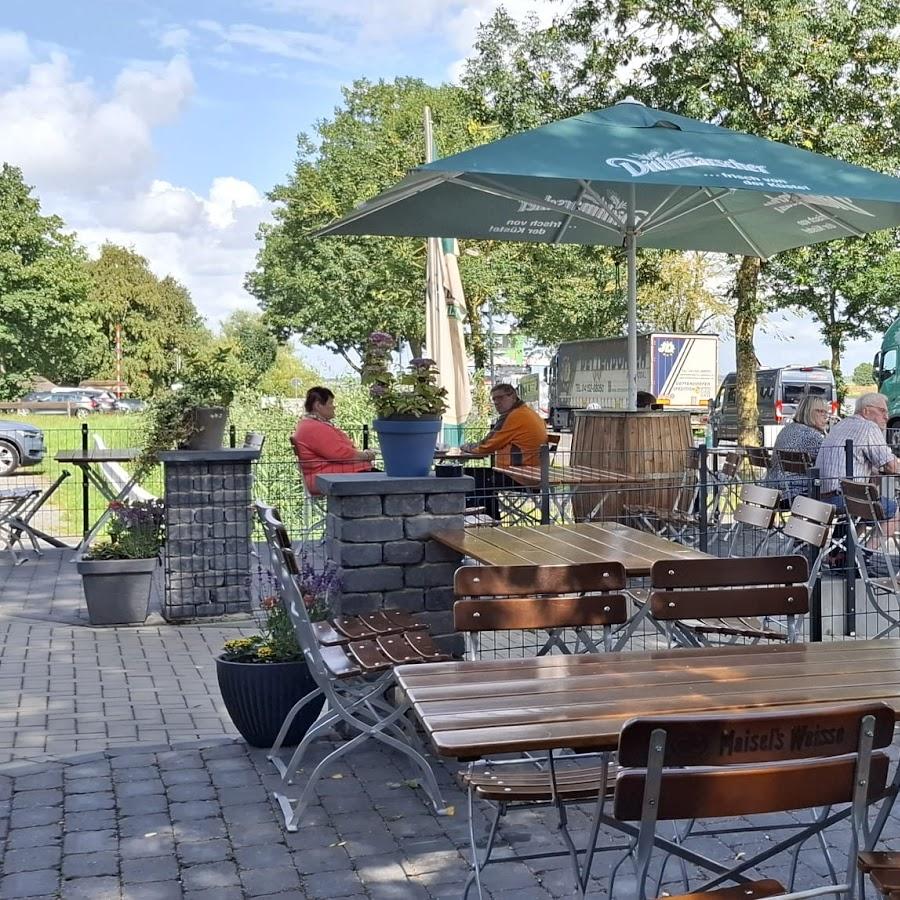 Restaurant "Ankerplatz  Imbiss Café Biergarten" in Wischhafen