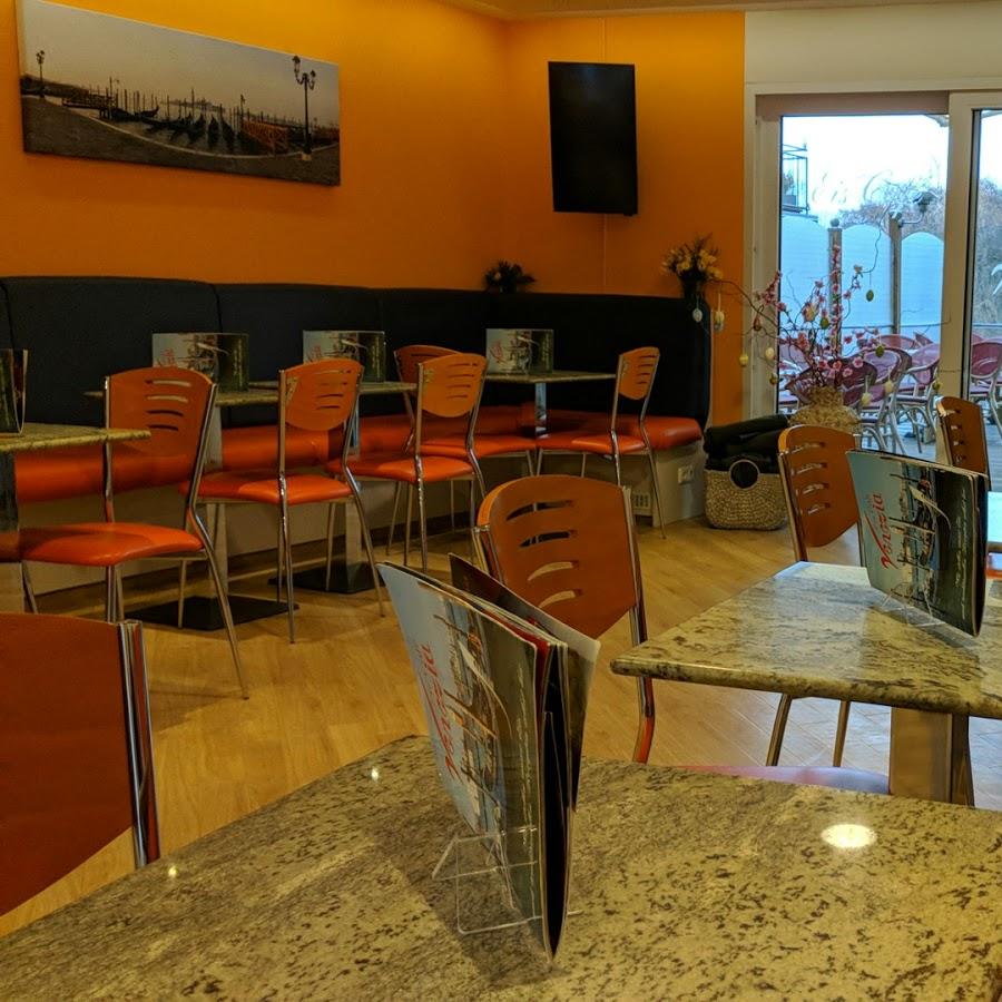 Restaurant "Eis-Cafe Venezia" in Mölln