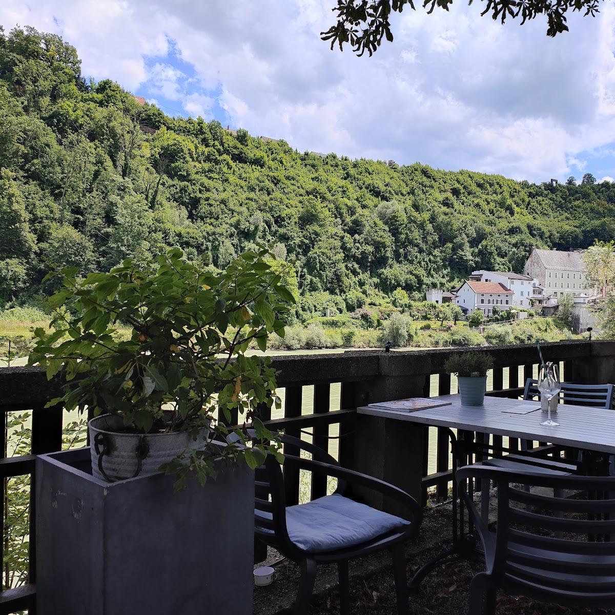 Restaurant "Café Altstadt" in Burghausen