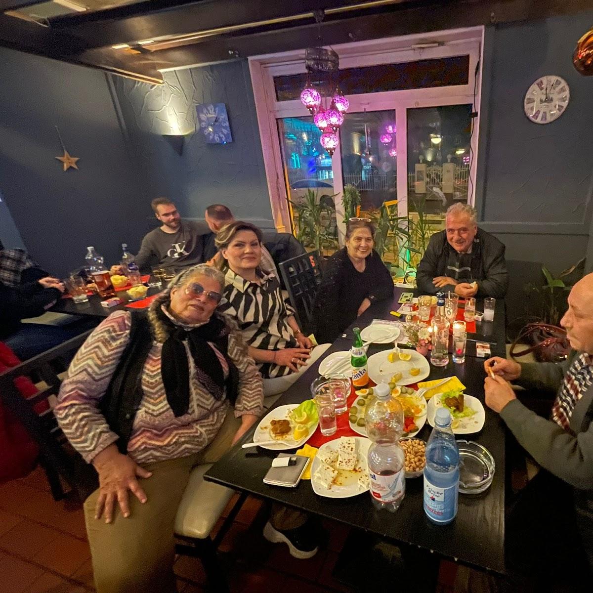 Restaurant "Café Royal - Chicken Royal" in Lampertheim