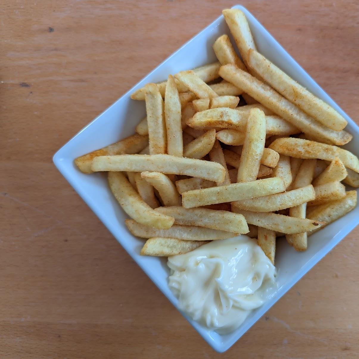 Restaurant "Zur Schnitzelhütte" in Dahn