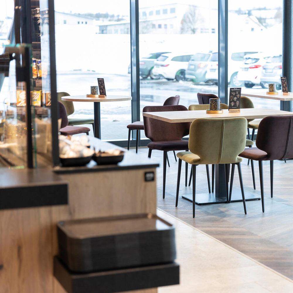 Restaurant "EDEKA Dörflinger Markt-Café" in Steinheim am Albuch