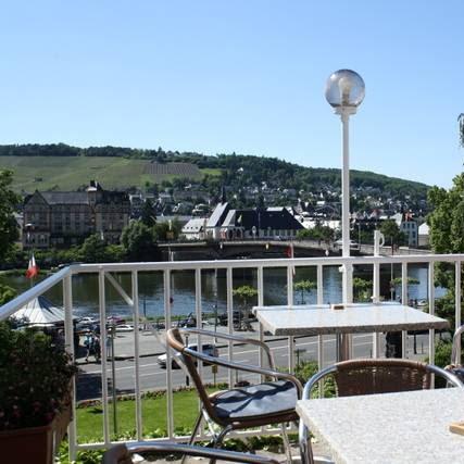 Restaurant "Schlossbergterrassen" in Bernkastel-Kues