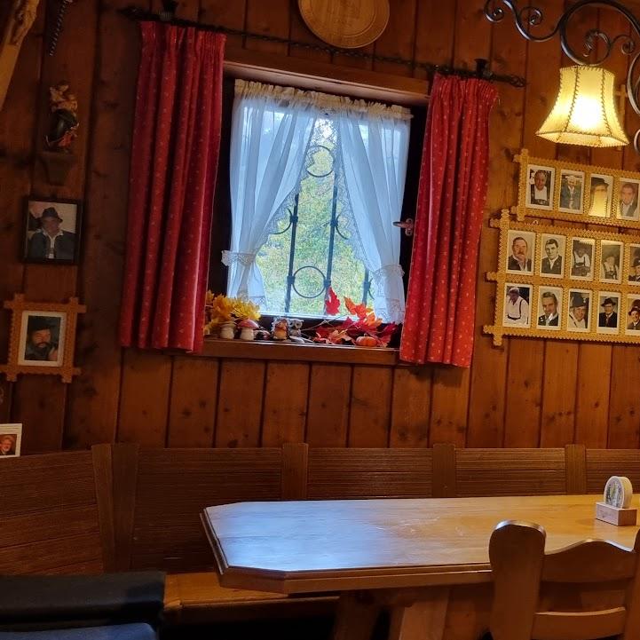 Restaurant "Eishütte am Kainzenbad" in Garmisch-Partenkirchen