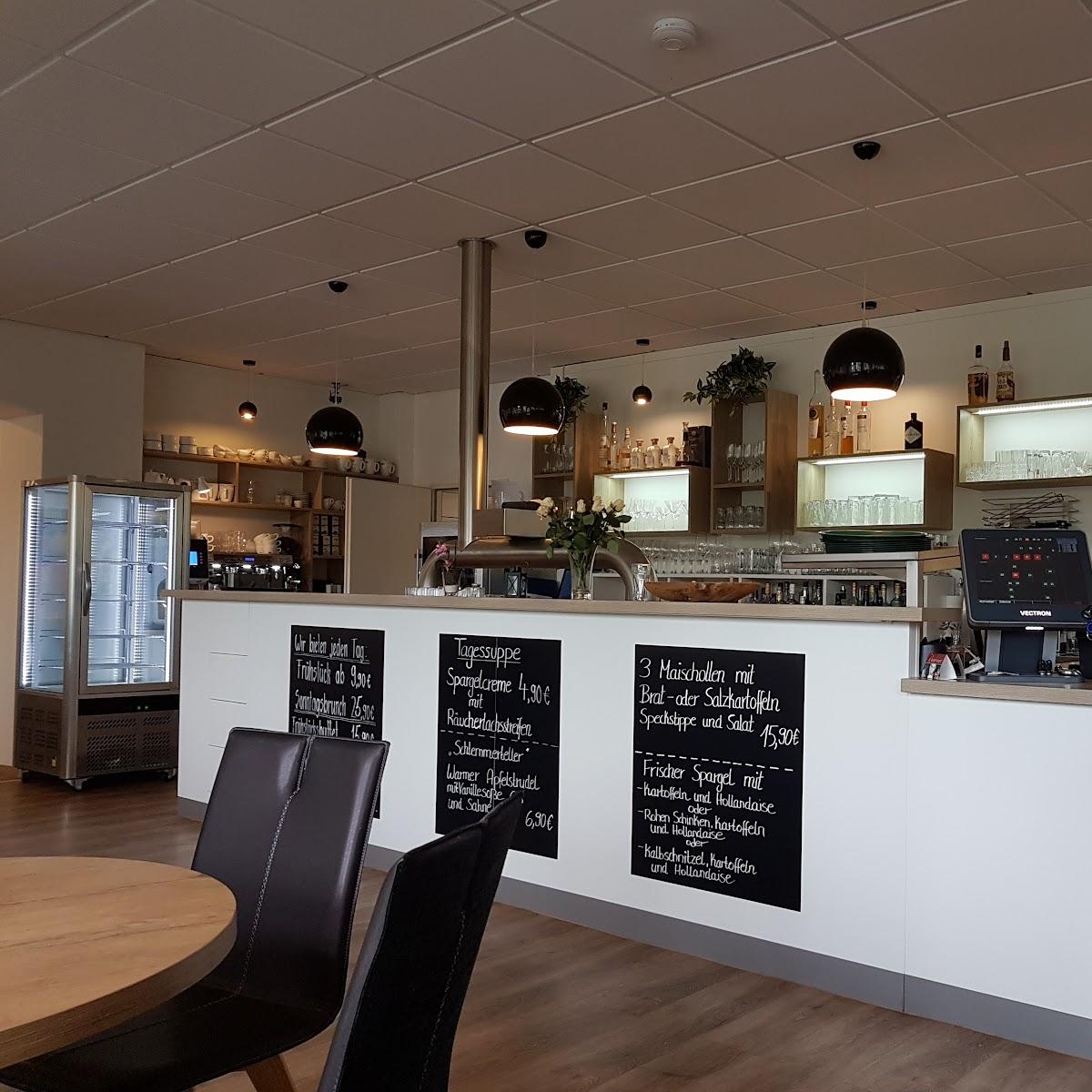 Restaurant "Bootshaus am Stadtpark" in Wilhelmshaven