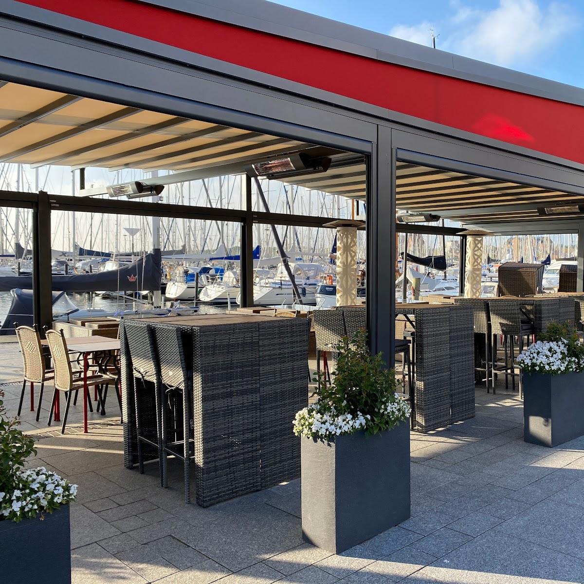 Restaurant "O Marinheiro Café & Bar" in Heiligenhafen