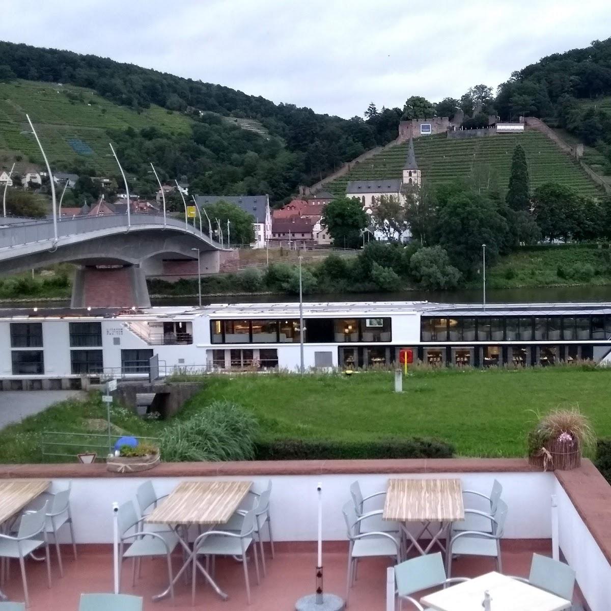 Restaurant "Café Ebert" in Klingenberg am Main