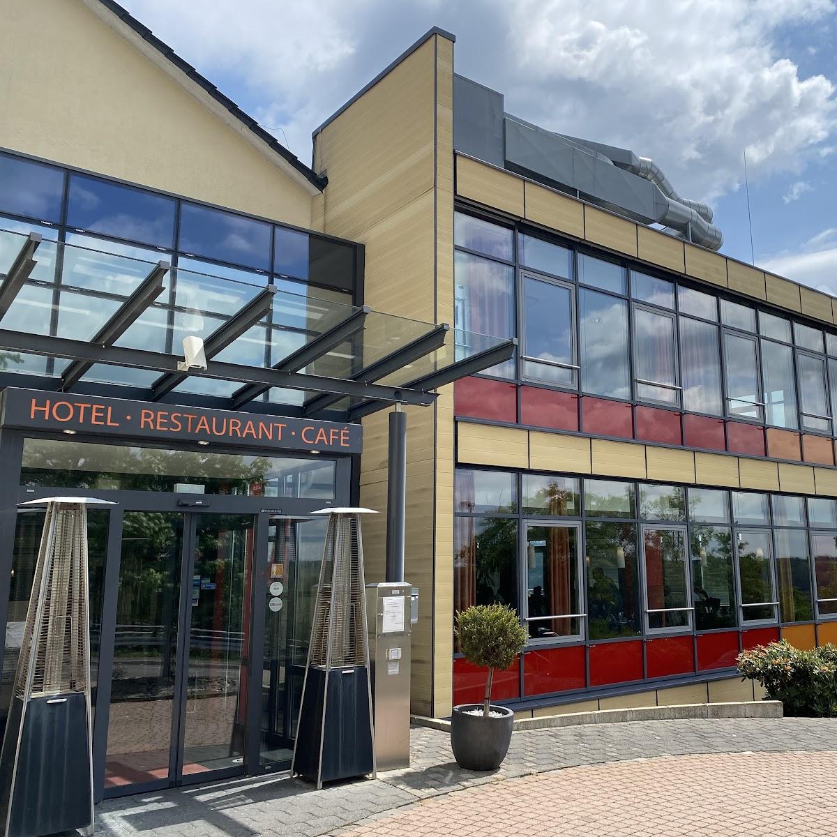 Restaurant "PHÖNIX Hotel" in Bergneustadt