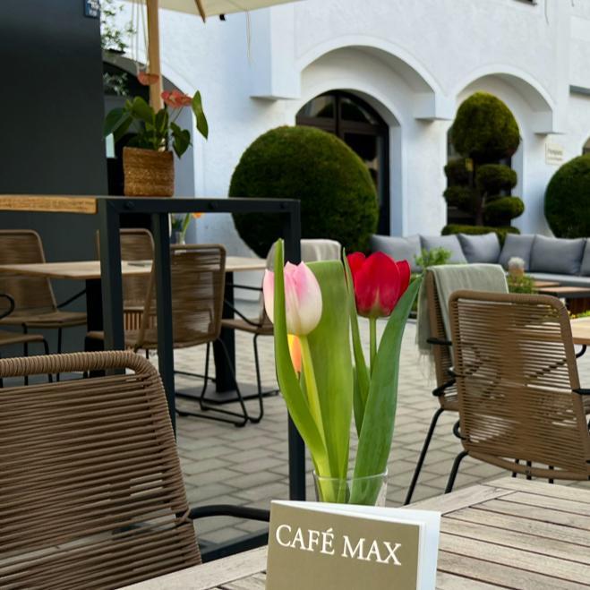 Restaurant "Café Max" in Dingolfing