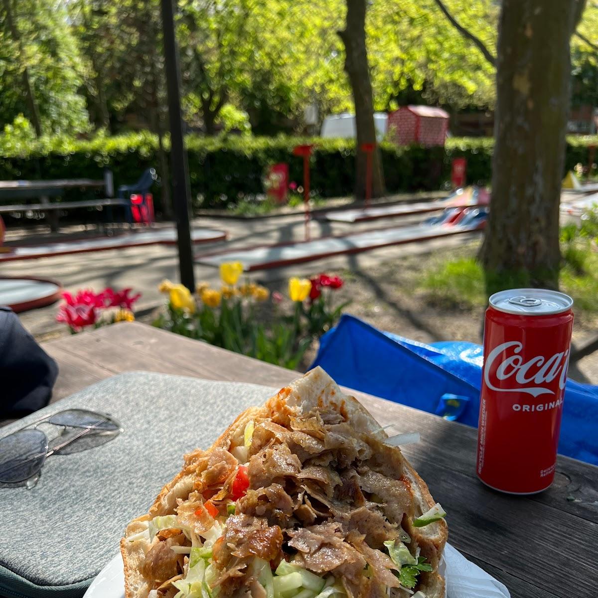 Restaurant "Imbiss mini golf" in Berlin