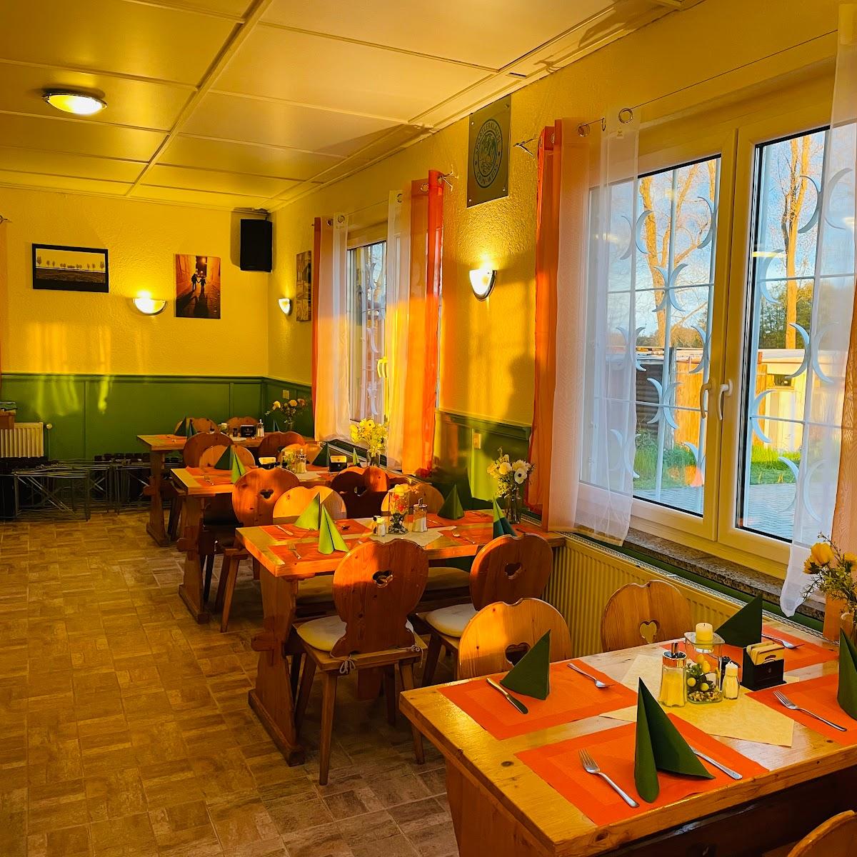 Restaurant "Sportlerklause Restaurant Klein Kreutz" in Brandenburg an der Havel