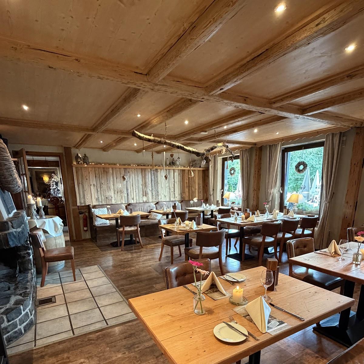 Restaurant "Taufsteinhütte" in Schotten