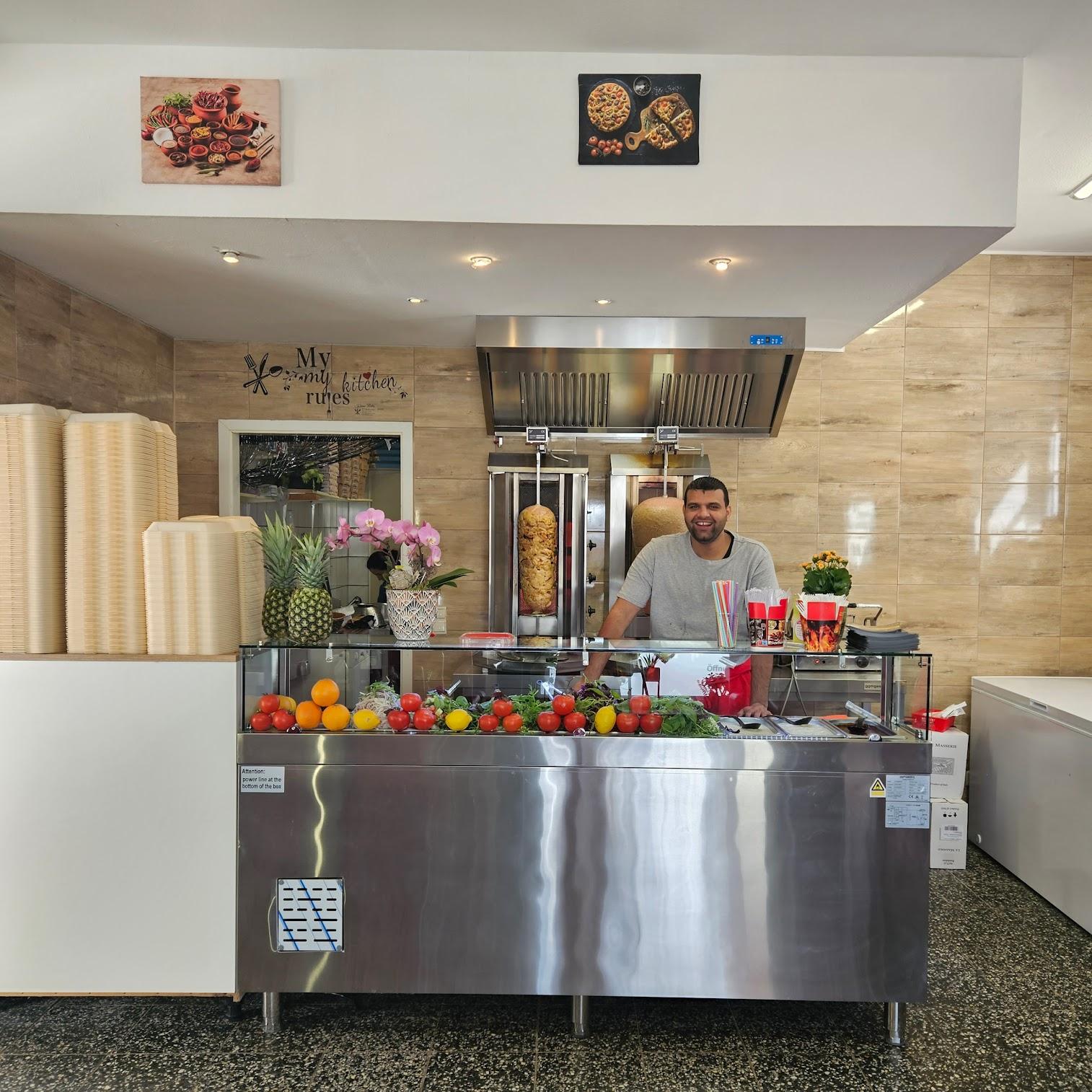 Restaurant "Grillhaus Feldberg Restaurant Döner &Pizza" in Feldberger Seenlandschaft