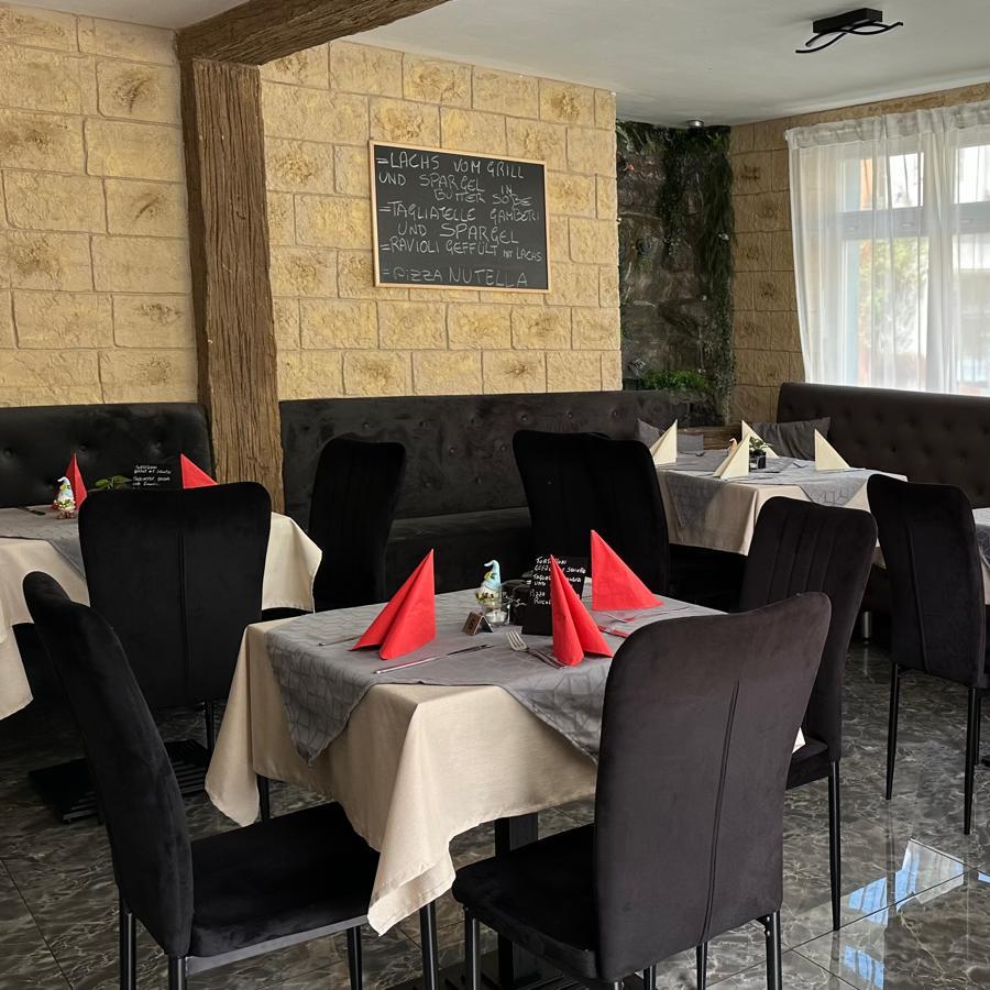 Restaurant "Lemone Restaurant" in Lichtenfels