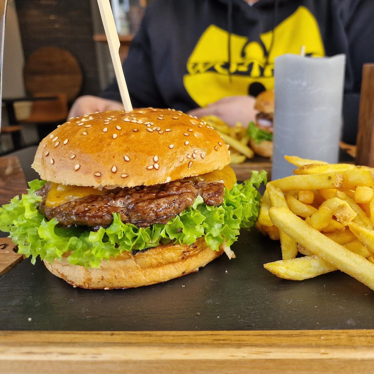 Restaurant "Juicy