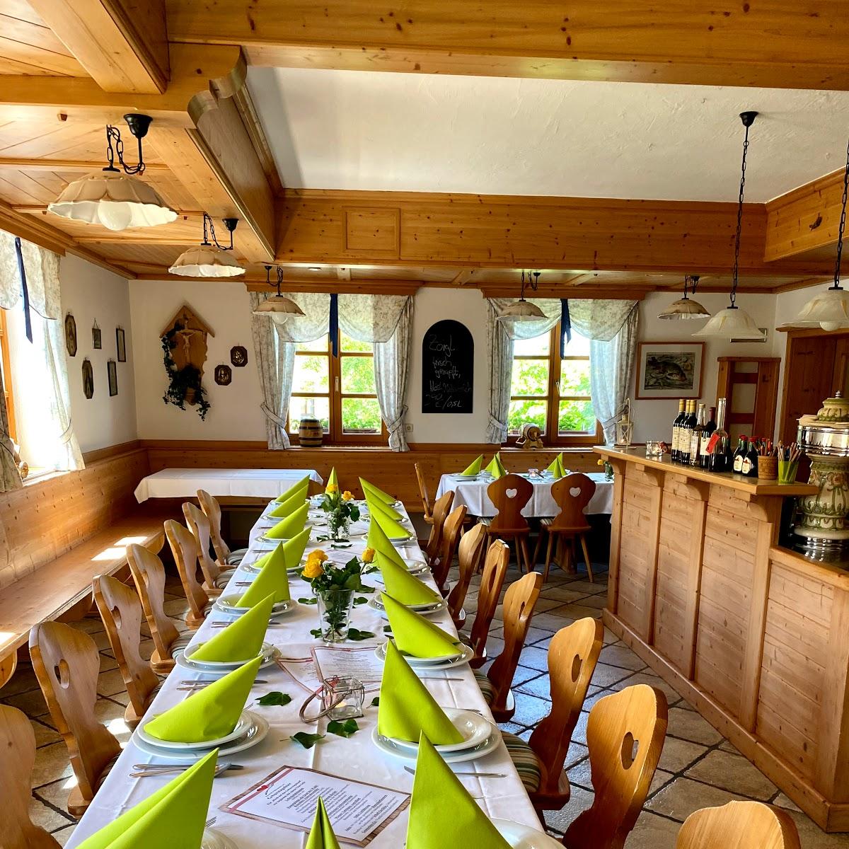 Restaurant "Gasthaus  Zum Grünen Kranz " in  Neualbenreuth
