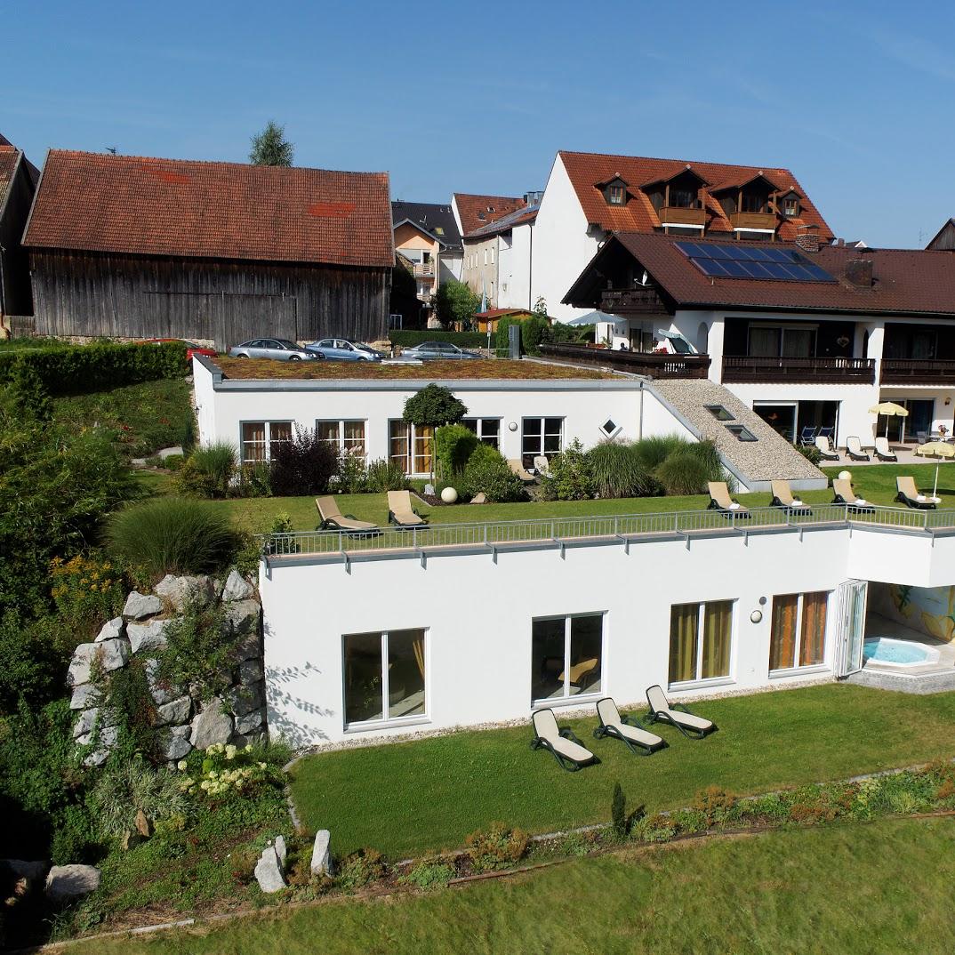Restaurant "Zedernhof Gesundheits- & Wellnesshotel" in Stamsried