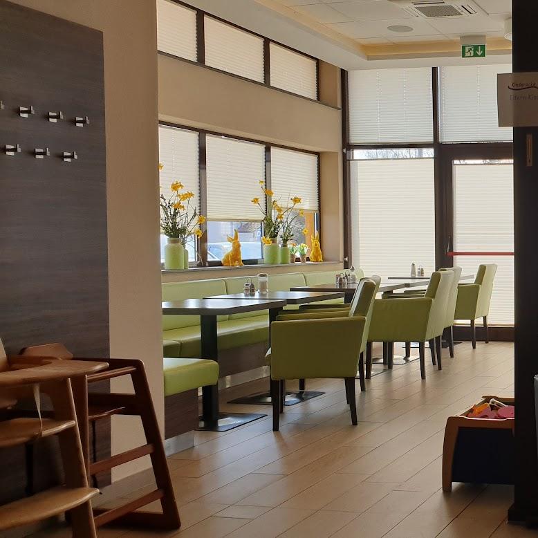 Restaurant "Bäckerei Café Ebner Drive-in" in Neutraubling