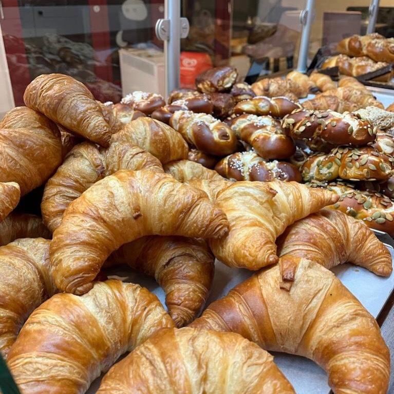 Restaurant "Weckle&Eis am Brunnen" in Ebringen