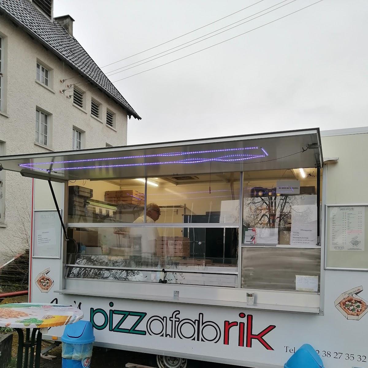 Restaurant "Pizzafabrik" in Legau