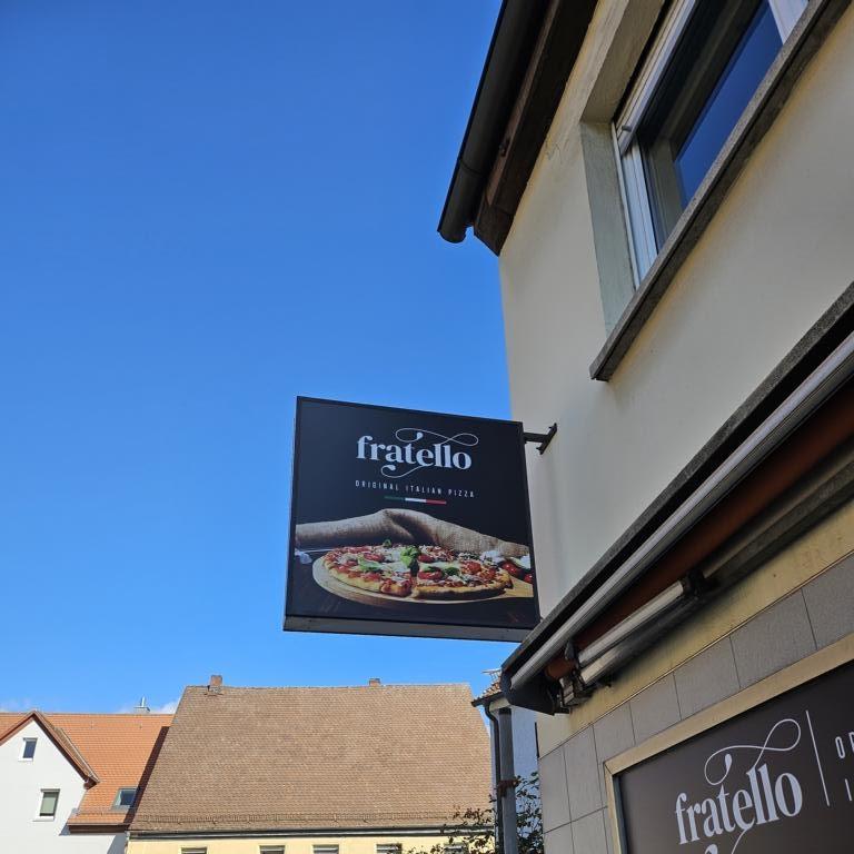 Restaurant "fratello Original Italian Pizza" in Altdorf bei Nürnberg