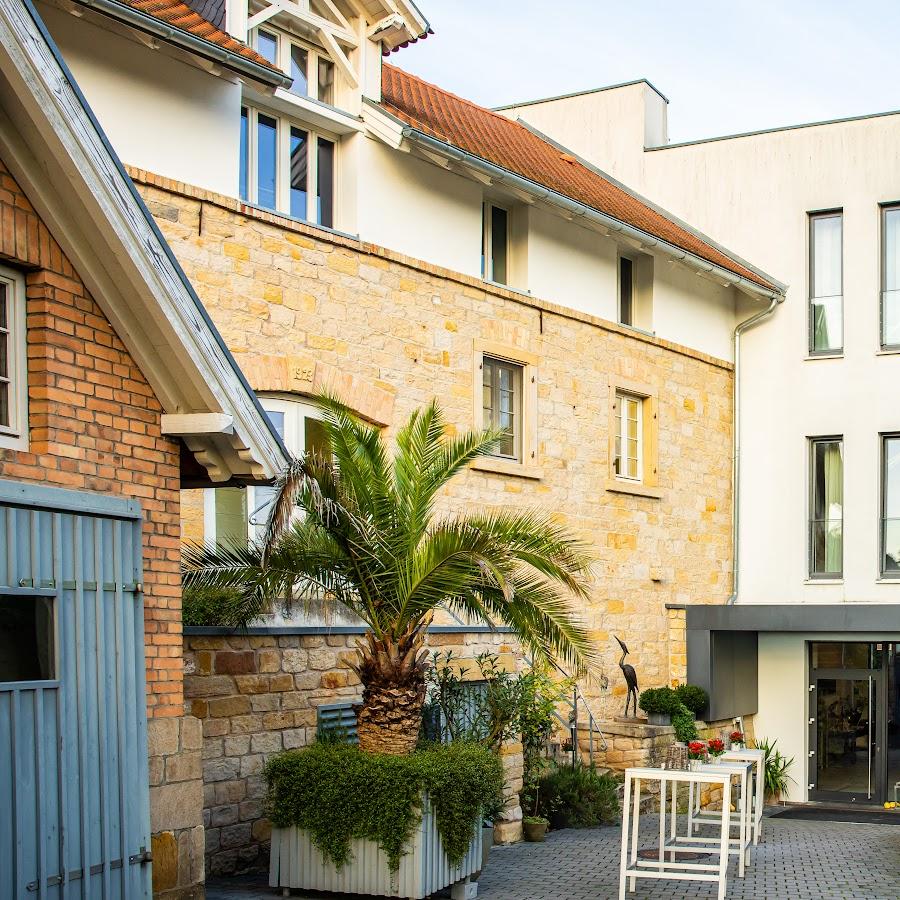 Restaurant "Weinhaus Henninger" in Kallstadt