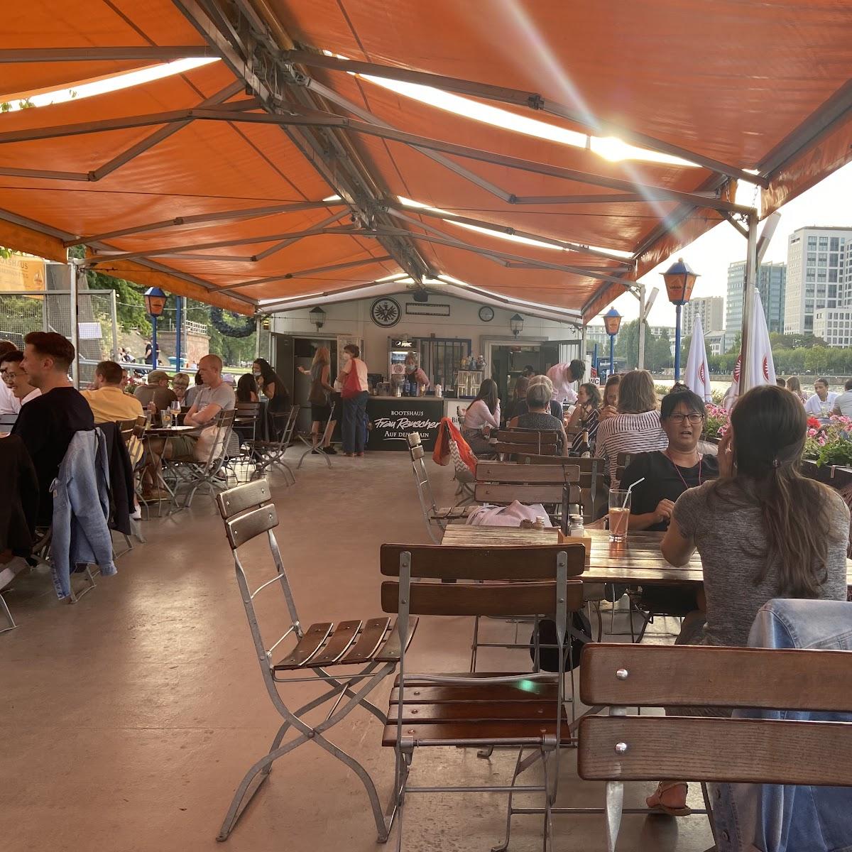 Restaurant "Bootshaus Frau Rauscher auf dem Main" in Frankfurt am Main