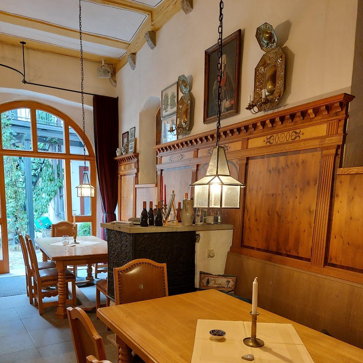 Restaurant "Café & Weinstube Papiushof" in Sulzfeld am Main