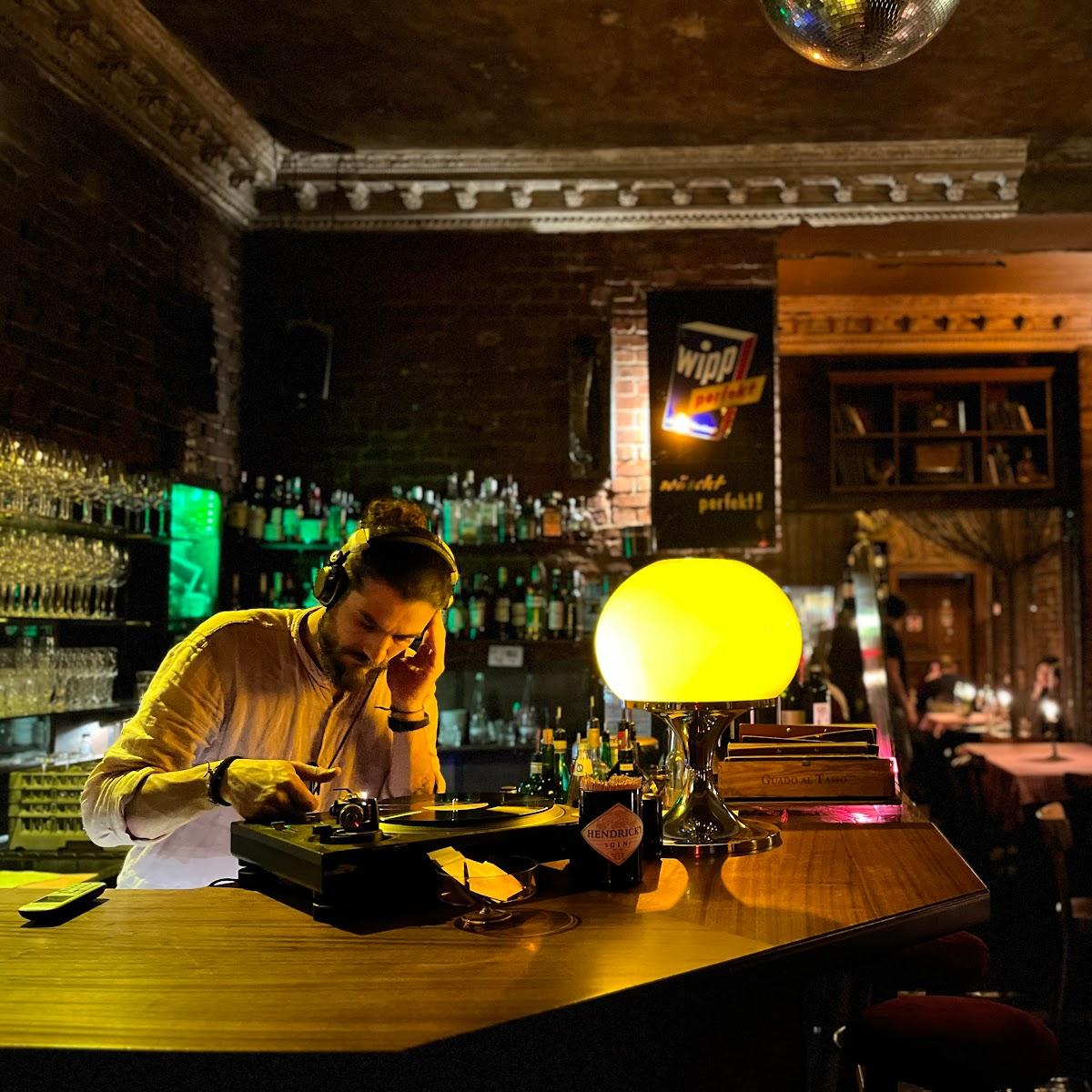 Restaurant "Der Goldene Hahn" in Berlin