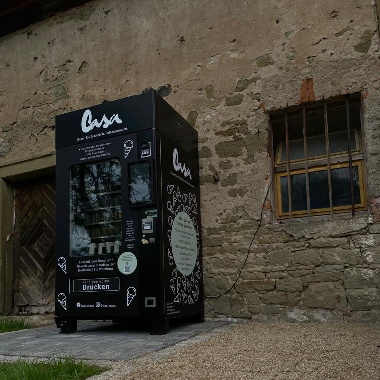 Restaurant "Das Casa Eisautomat" in Estenfeld