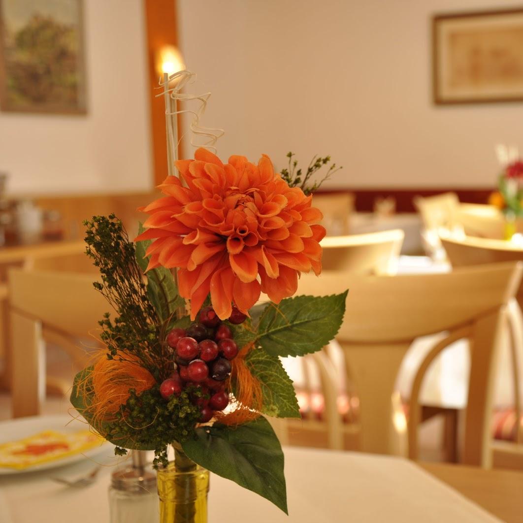 Restaurant "Hotel Gasthof zum Goldenen Lamm" in Harburg (Schwaben)