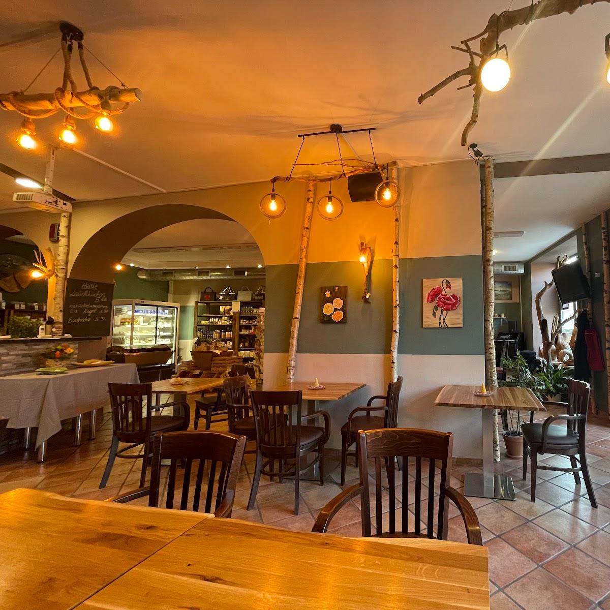 Restaurant "Café Emmer Regional" in Landau an der Isar
