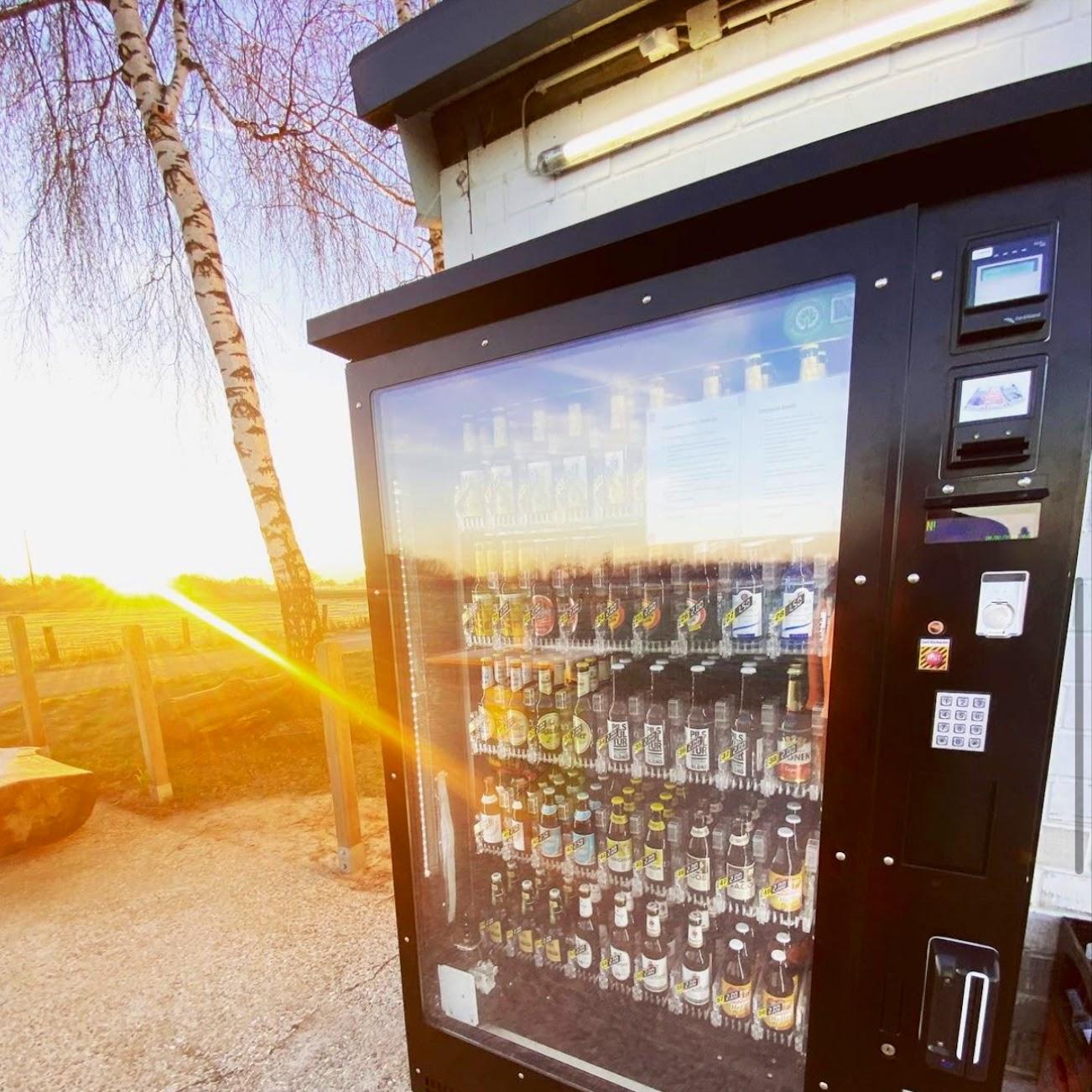 Restaurant "Getränkeautomat (Bier & Softgetränke)" in Rees